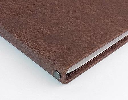 βιβλιοδεσία με λάστιχο (εξωτερικά)